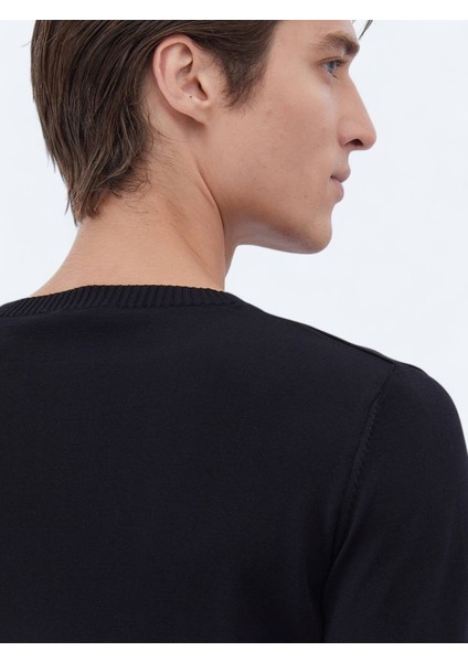 Siyah Bisiklet Yaka Düz Örgü Triko Kazak