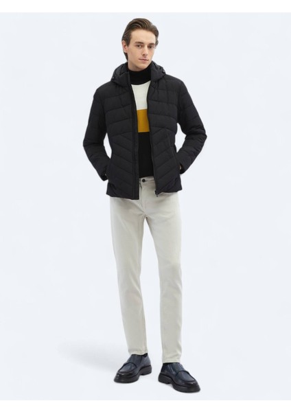Siyah Regular Fit Kapüşonlu Casual Dokuma Mont