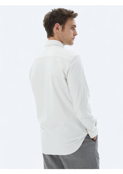 Beyaz Çizgili Regular Fit Casual Gömlek