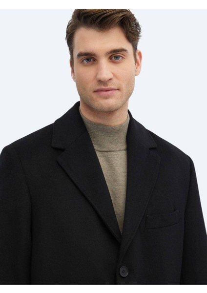 Siyah Regular Fit Kelebek Yaka Klasik Dokuma Palto