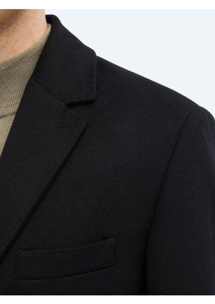 Siyah Regular Fit Kelebek Yaka Klasik Dokuma Palto