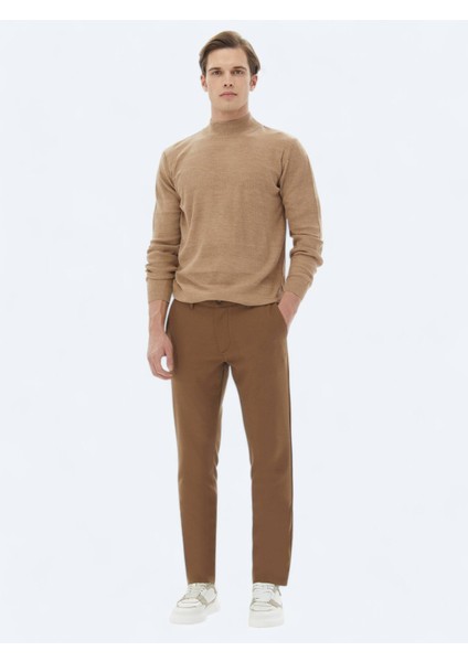 Deve Tüyü Yarım Balıkçı Yaka Jakarlı Yün Karışımlı Triko Kazak