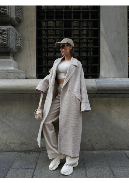 Oversize - Bir Beden Küçük Alınız Balık Sırtı Desenli Uzun Astarlı Kadın Kaban