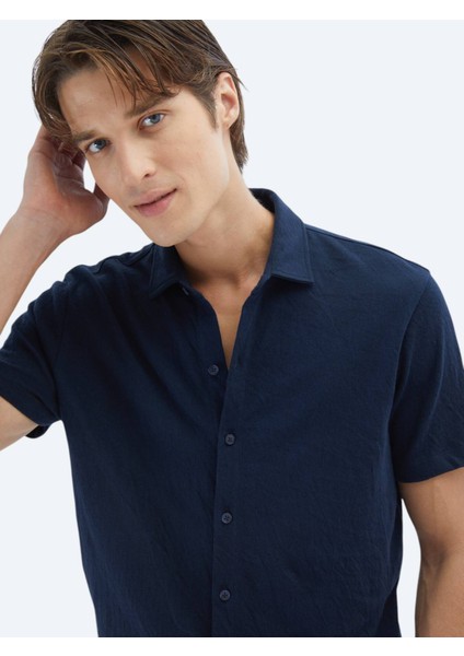 Lacivert Düz Regular Fit Casual Pamuk Karışımlı Gömlek fırsatları