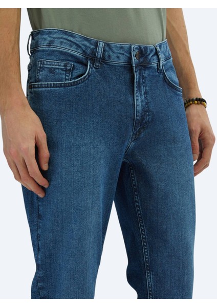 Orta Mavi Slim Fit Çevre Dostu Denim Pamuk Karışımlı Pantolon