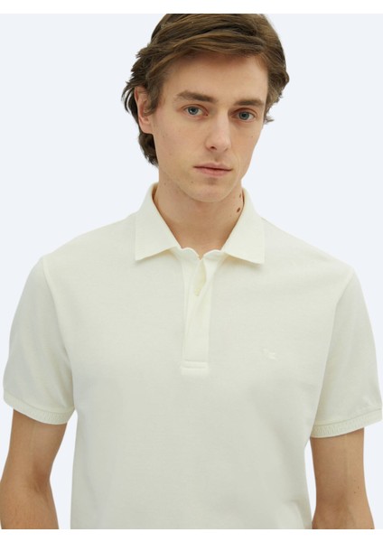 Kırık Beyaz Düz Polo Yaka %100 Pamuk T-Shirt fırsatları