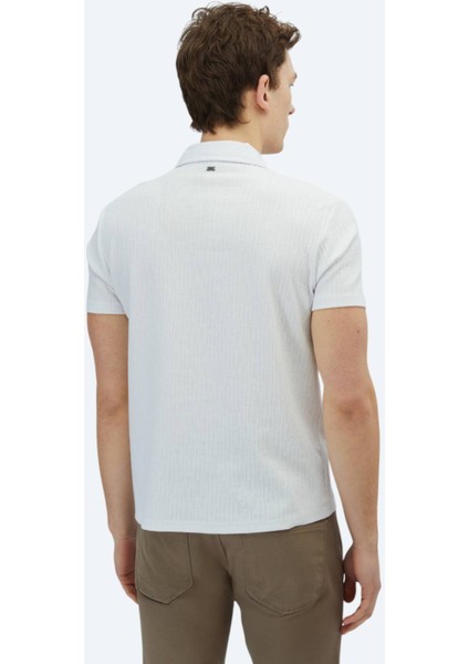 Beyaz Desenli Polo Yaka Pamuk Karışımlı T-Shirt