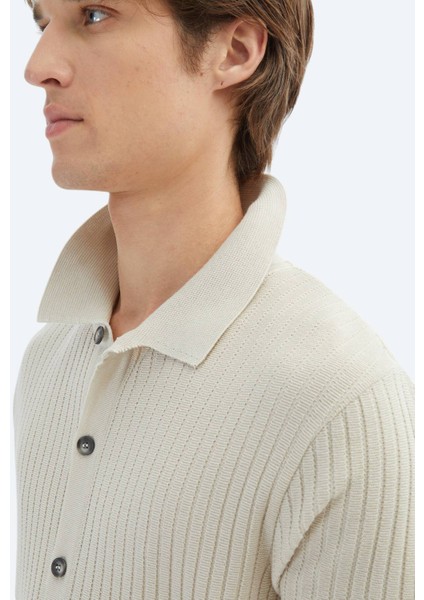 Açık Bej Desenli Triko