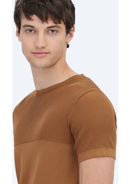 Kahverengi Bisiklet Yaka Desenli Triko