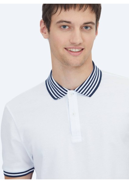 Beyaz Polo Yaka Pamuk Karışımlı T-Shirt