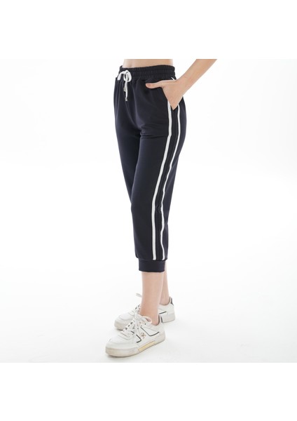 Kadın Yanı Şeritli Lacivert Renk Kapri (Büyük Beden Seçeneğiyle)