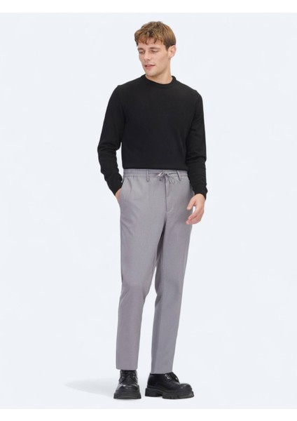 Gri Düz Dokuma Jogging Fit Casual Pantolon fiyatları