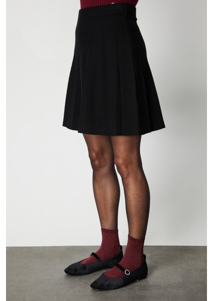 Pileli Mini Triko Etek 69202-26K fırsatları