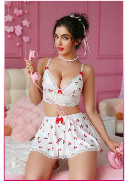 Mini Etekli Dantel Detaylı Çilek Desenli Üçlü Set – Bralet & Etek & Külot modelleri