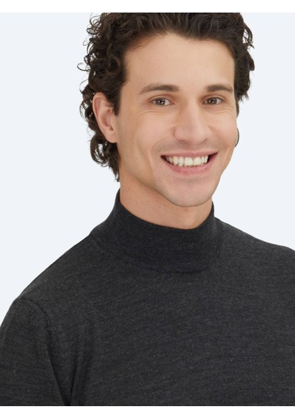 Antrasit Yarım Balıkçı Yaka Düz Örgü Yün Karışımlı Triko Kazak fırsatları