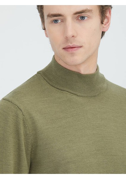 Açık Yeşil Yarım Balıkçı Yaka Düz Örgü Yün Karışımlı Triko Kazak fırsatları