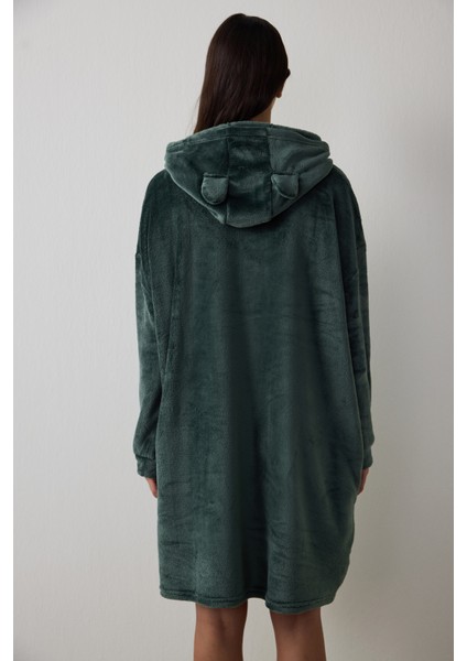 Koyu Yeşil Love Fluffy Nakışlı Sloganlı Kapüşonlu Sabahlık fırsatları