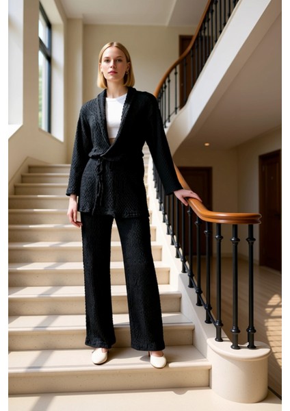 Kadın Alt Üst Dokulu Anvelop Üst Geniş Paça Alt Örme Takım Rahatlığı ve Bir Arada Sunuyor Kaliteli