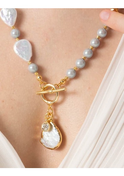 Inci Uçlu Yansımalı Kolye