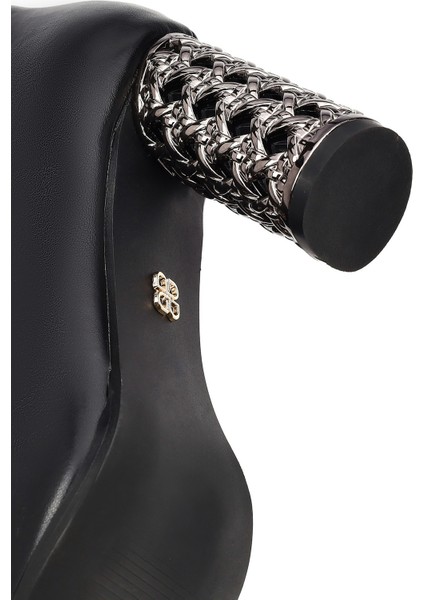 Kadın Siyah Bağcıklı Fermuarlı Kalın Topuklu Bot 25WFE481218