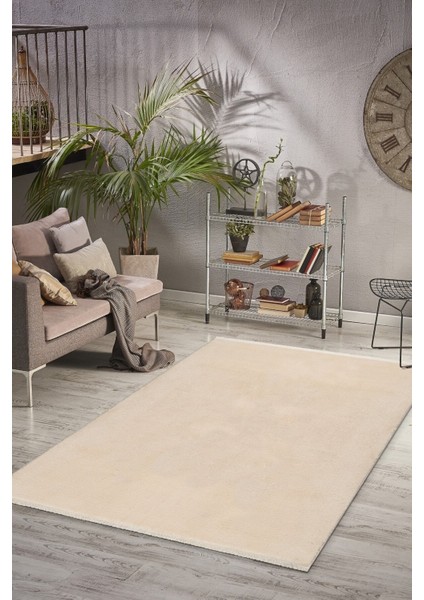 Comfort Düz Saçaklı Peluş Halı Bej