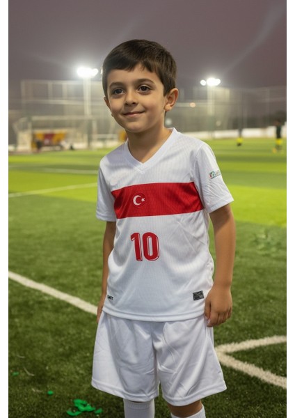 10 Numara Arda Güler Beyaz Çoraplı Milli Takım Çocuk Spor Alt Üst Takım T-Shirt modelleri