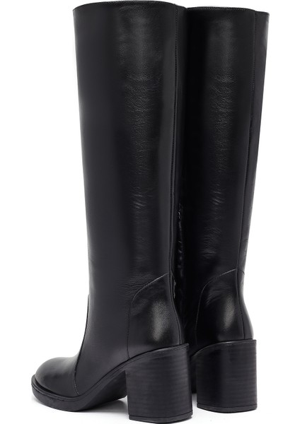 Kadın Siyah Fermuarlı Kalın Topuklu Deri Çizme 25WFD203118