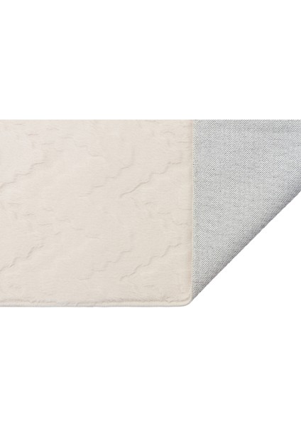 Piramit Desenli Yumuşak Peluş Halı – Kaymaz Tabanlı Modern Salon Halısı Piramit fırsatları