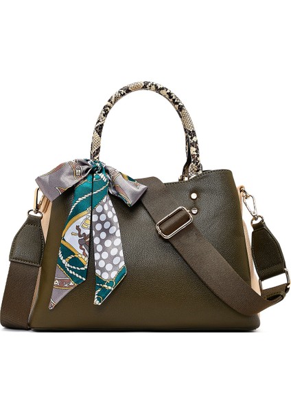 Kadın Yeşil Uzun Askılı Aksesuarlı Kol Çantası 25ABD251614