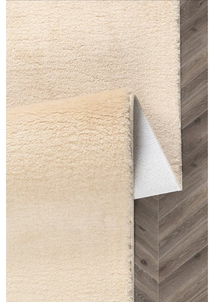 Comfort Düz Saçaklı Peluş Halı Bej fırsatları