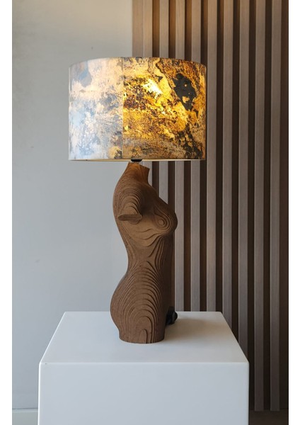 Doğal Taş Şapkalı Ahşap Dekoratif Aydınlatma – Kadın Figürü ve Vazo Formu seçenekleri modelleri