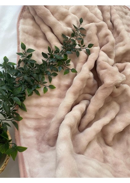 Peluş Bebek Battaniyesi Kabartmalı Kalın Kışlık Bebek Battaniyesi 100X120 cm fırsatları