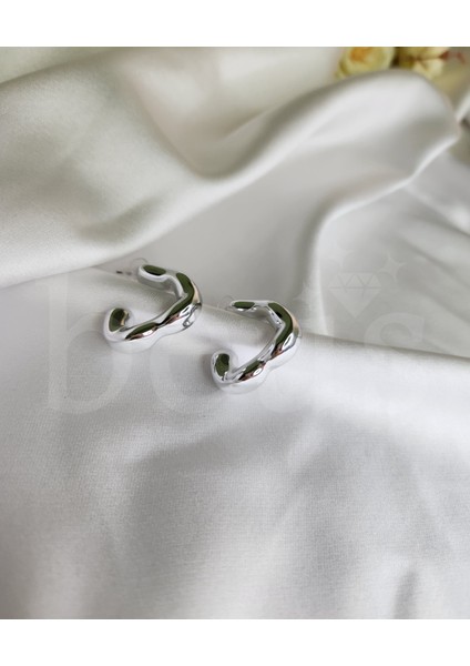 - C Şeklinde Çelik Halka Küpe