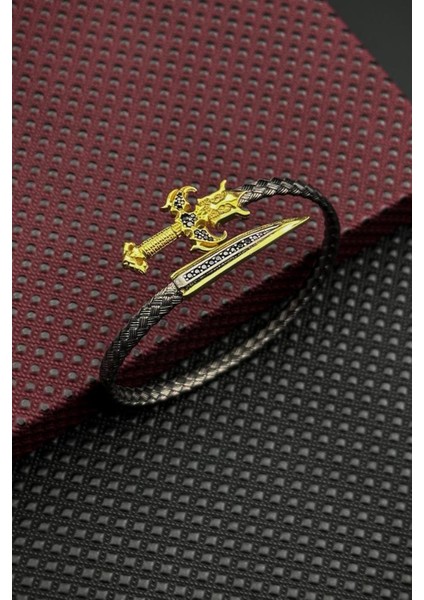 925 Ayar Gümüş Kılıç Figürlü Füme-Altın Renk Erkek Bileklik FRJ12613-3613-BG