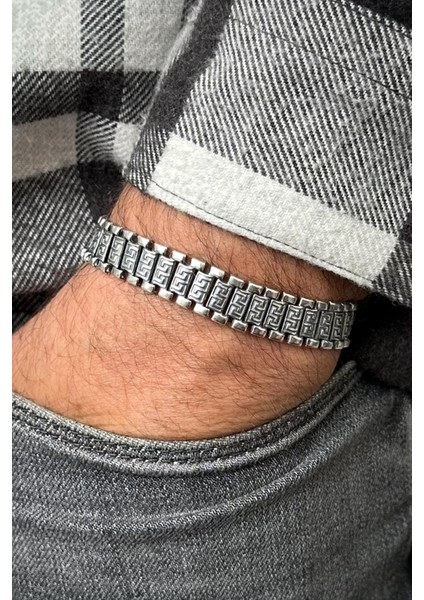 925 Ayar Gümüş Italyan Model Gümüş Renk Erkek Bileklik FRJ12670-3670-A2 modelleri
