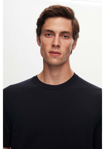 Slim Fit Lacivert Düz Örgü T-Shirt fiyatları