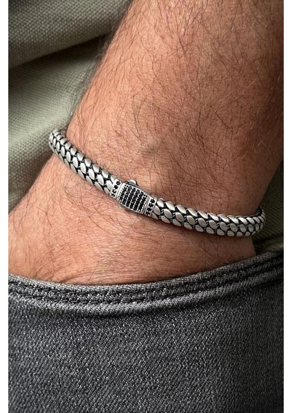 925 Ayar Gümüş Italyan Model Siyah Zirkon Taşlı Gümüş Renk Erkek Bileklik FRJ12689-3689-A modelleri