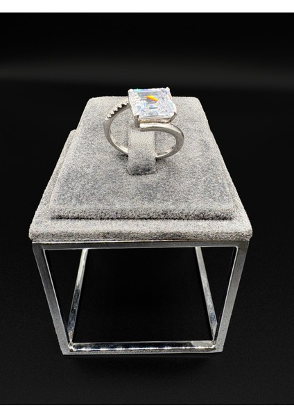 Gümüş Baget Taşlı Yüzük