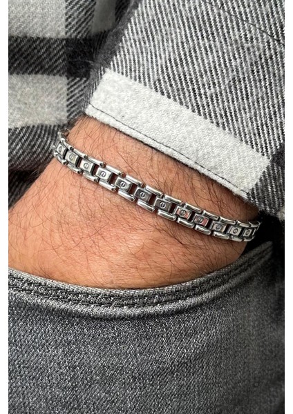 925 Ayar Gümüş Italyan Model Gümüş Renk Erkek Bileklik FRJ12670-3670-A3 modelleri