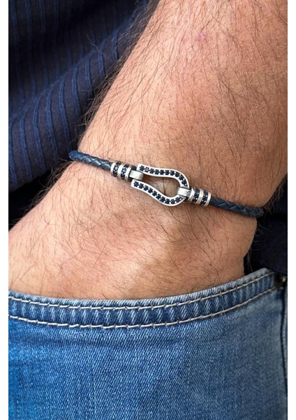925 Ayar Gümüş ve Derili Zirkon Taşlı Lacivert Renk Erkek Bileklik FRJ12621-3621-L modelleri