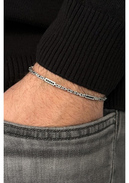 925 Ayar Gümüş Italyan Model Siyah Zirkon Taşlı Gümüş Renk Erkek Bileklik FRJ12476-3476-S fiyatları