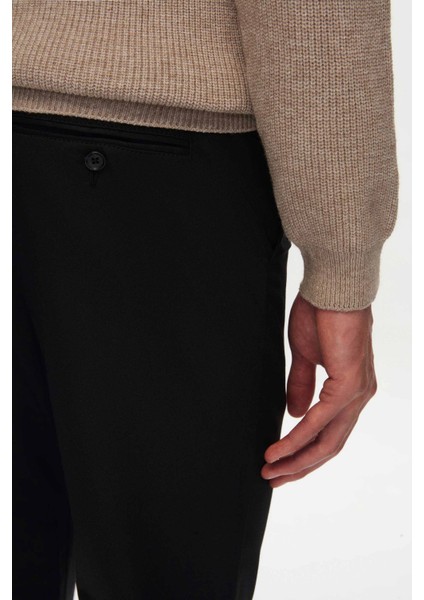 Siyah Gabardin Jogger Pantolon fırsatları