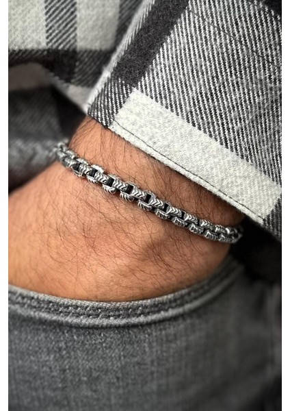 925 Ayar Gümüş Italyan Model Gümüş Renk Erkek Bileklik FRJ12670-3670-A modelleri