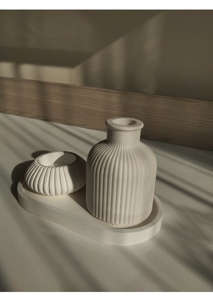 3’lü Dekoratif Taş Tozu Seti – Modern Çizgili Vazo, Ribbed Kase ve Oval Dekor Tepsi, Ev Ofis