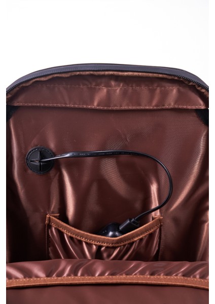 LED Ekranlı Akıllı Sırt Çantası – Bluetooth Kontrollü Işıklı Dijital Ekran Çanta