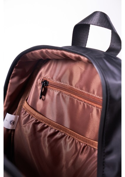 LED Ekranlı Akıllı Sırt Çantası – Bluetooth Kontrollü Işıklı Dijital Ekran Çanta