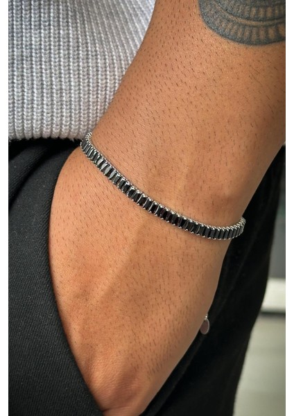 925 Ayar Gümüş Siyah Baget Taşlı Gümüş Renk Erkek Bileklik FRJ12636-3636-S fiyatları