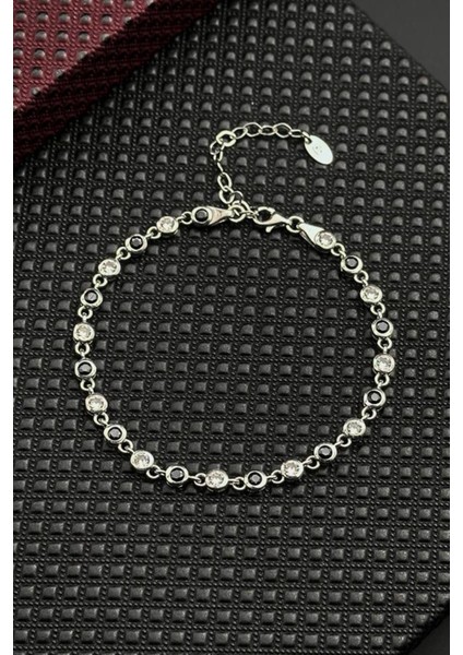 925 Ayar Gümüş Siyah-Beyaz Zirkon Taşlı Gümüş Renk Erkek Bileklik FRJ12720-3720-SB