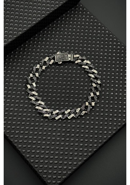 925 Ayar Gümüş Italyan Model Siyah Zirkon Taşlı Siyah Renk Erkek Bileklik FRJ12638-3638-S