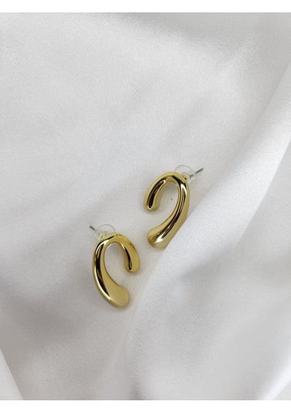 - Oval Çelik Küpe fırsatları